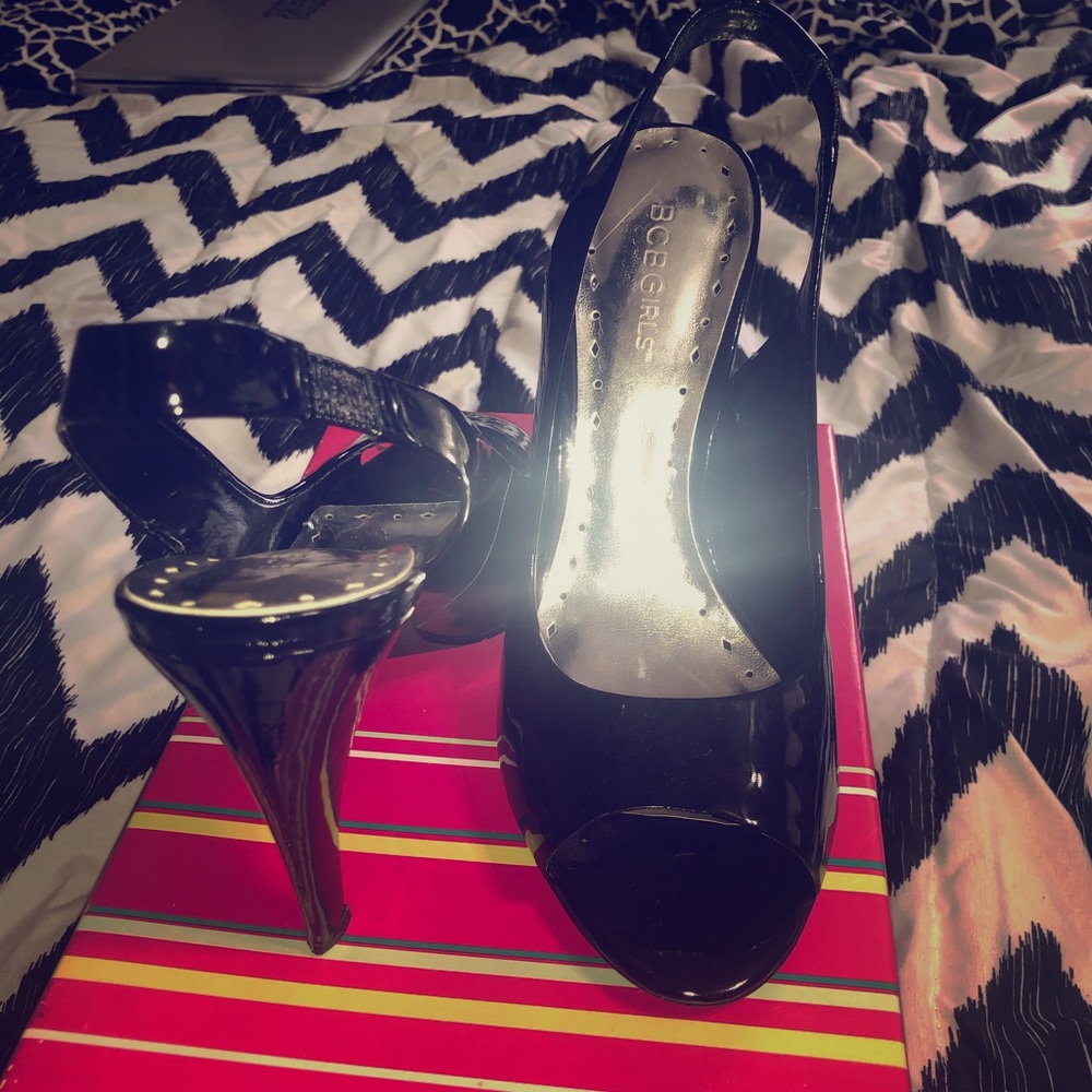 BCBG heels